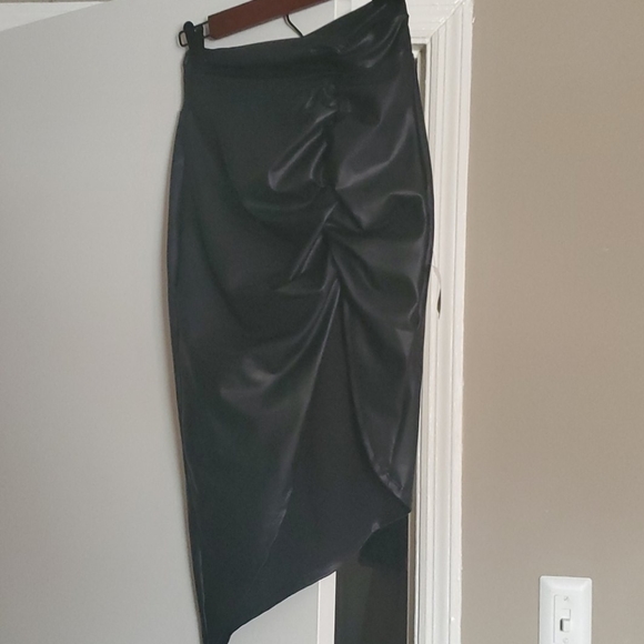 edge Dresses & Skirts - Skirt woman